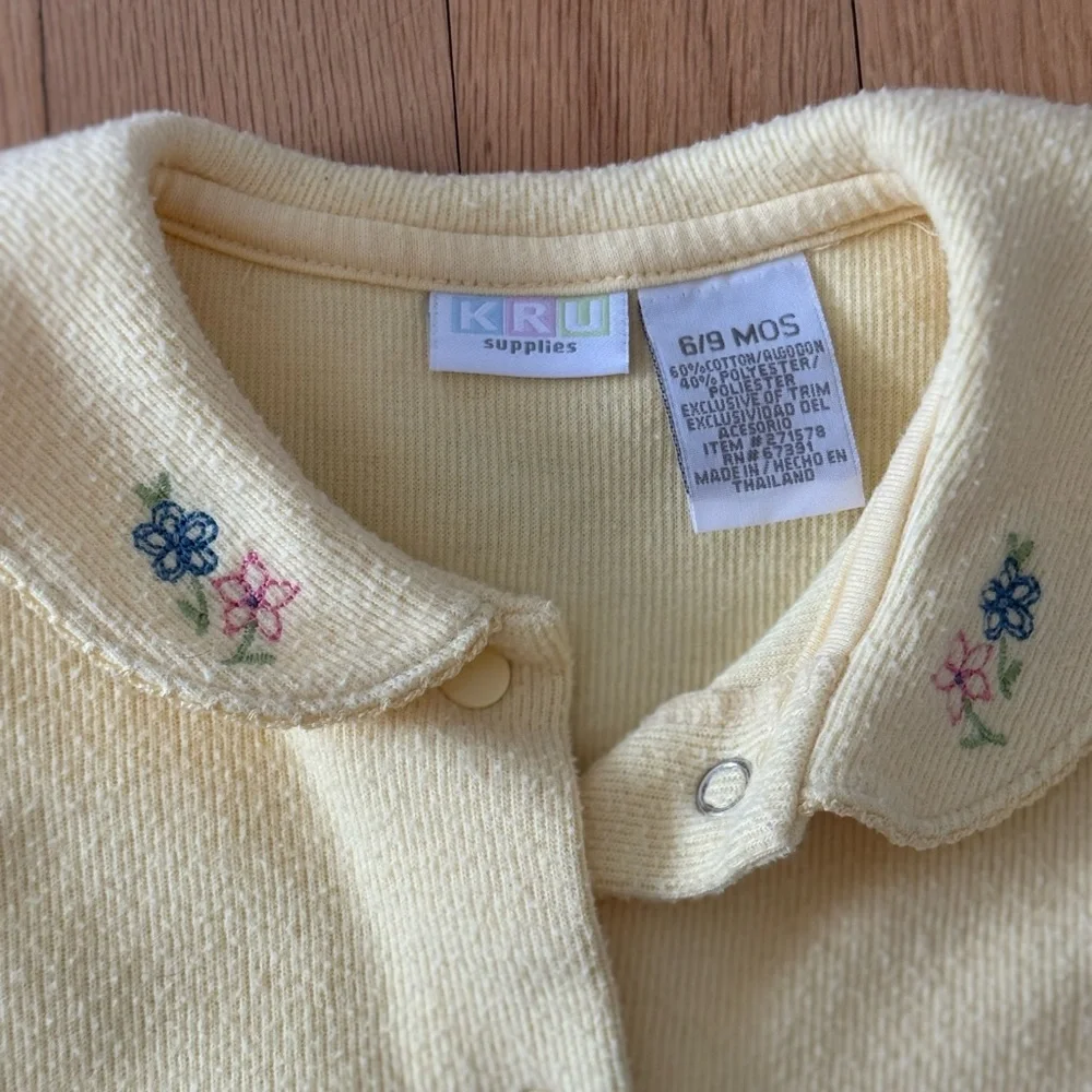 Vintage Baby Girl Yellow Cardigan with Floral Embroidery | Peter Pan Collar - Picture 3 of 4